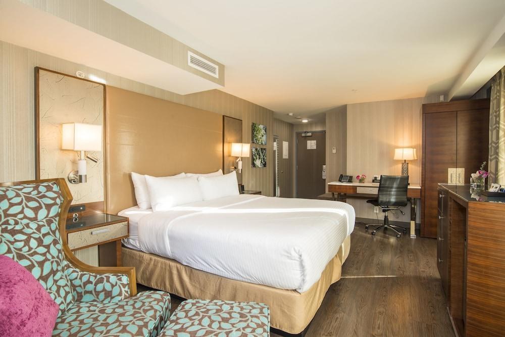 BLU VANCOUVER HOTEL photo 3