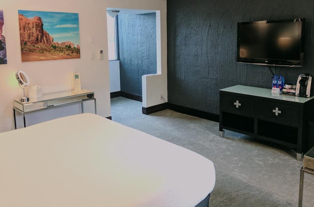 THE CLARENDON HOTEL photo 4