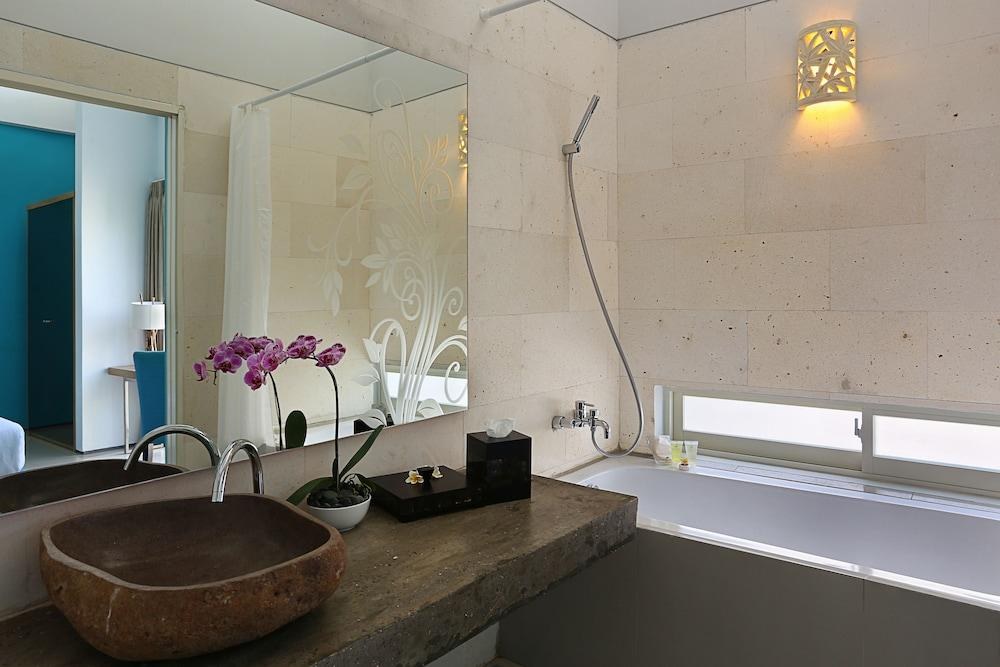 Garden Bay View Villas photo 4