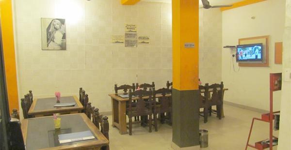 HOST HOTEL photo 2