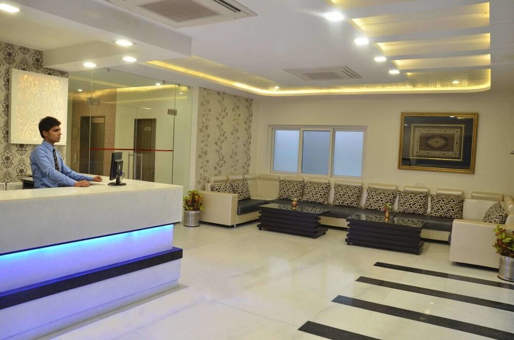 HOTEL KARAN VILAS photo 3