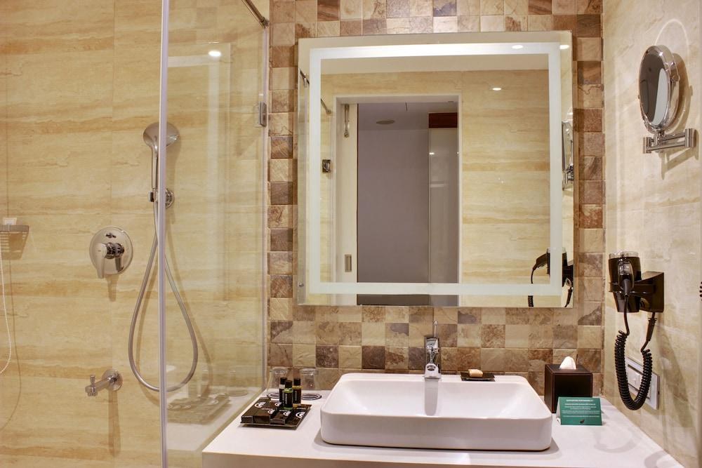 RAMADA ENCORE BANGALORE photo 3
