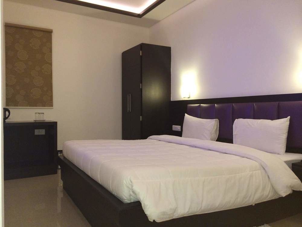 HOTEL LOVE KUSH photo 1