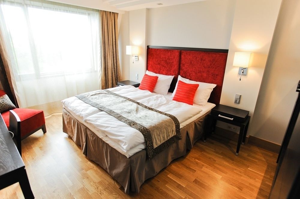 RADISSON BLU ELIZABETE
