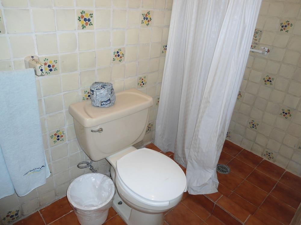 CATALINA BEACH RESORT photo 4