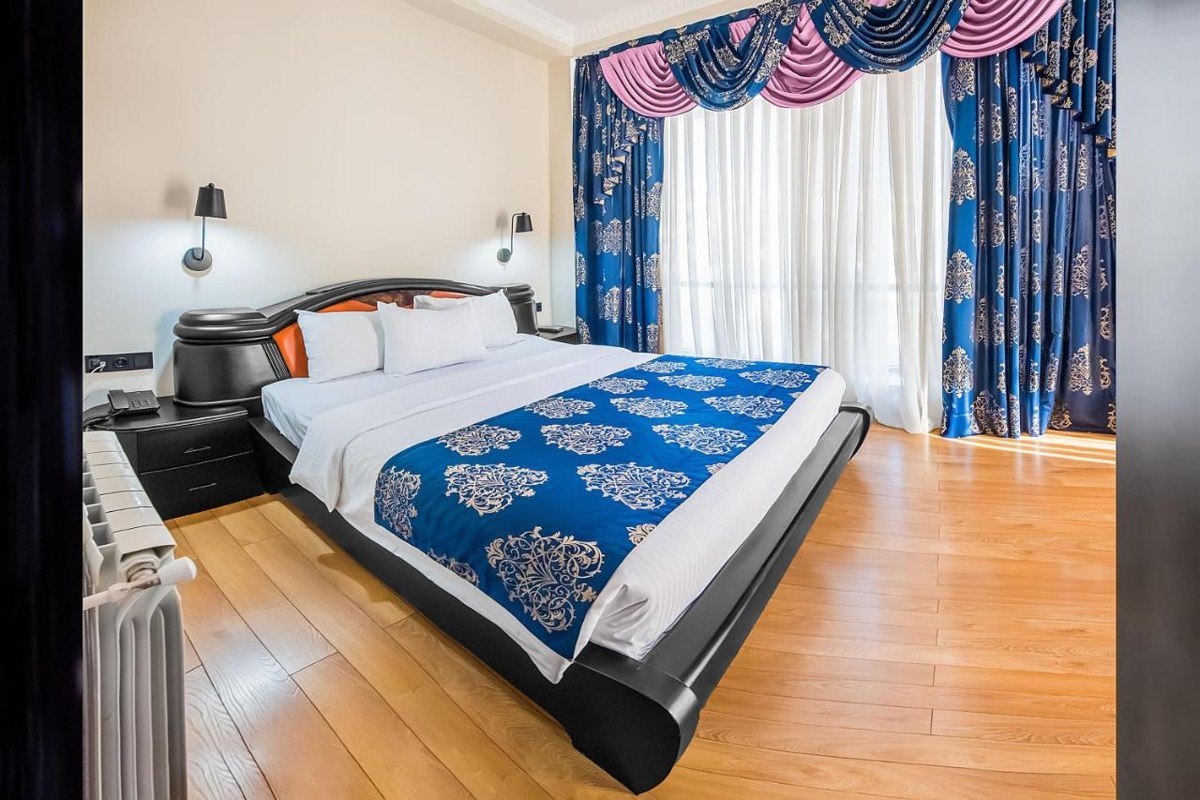 CRON PALACE KOSHER TBILISI HOTEL