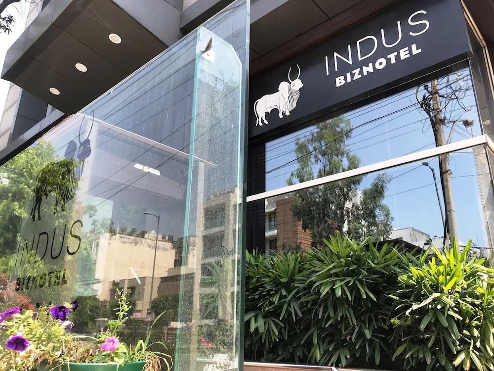 INDUS BIZNOTEL