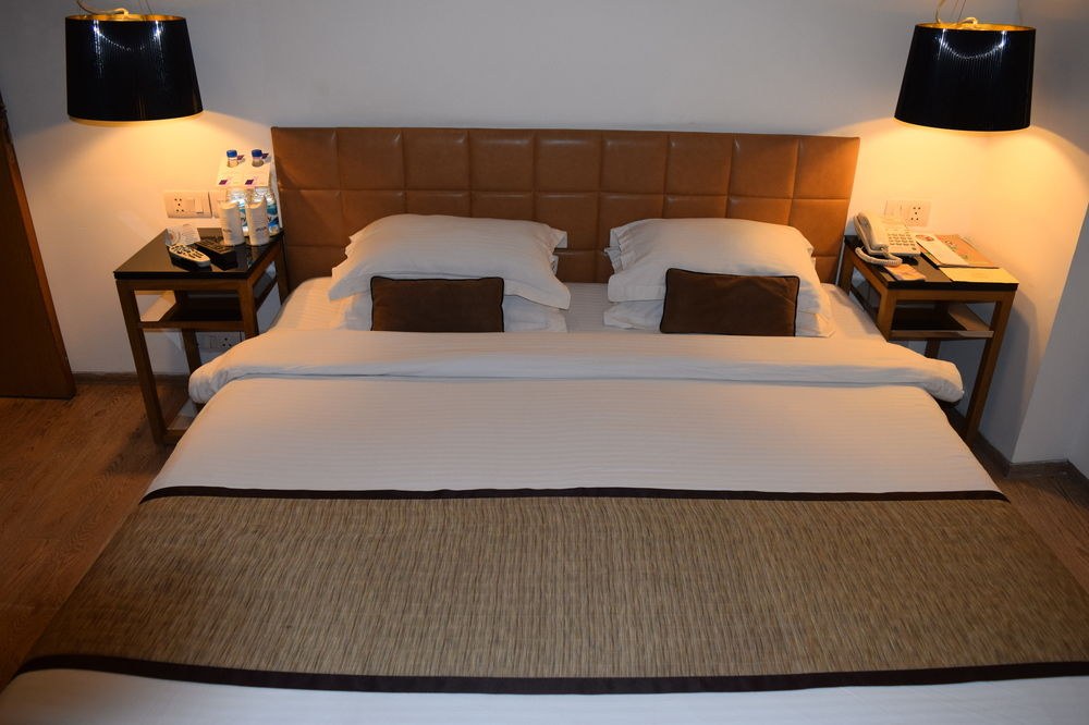 HOTEL PALACE HEIGHTS photo 1