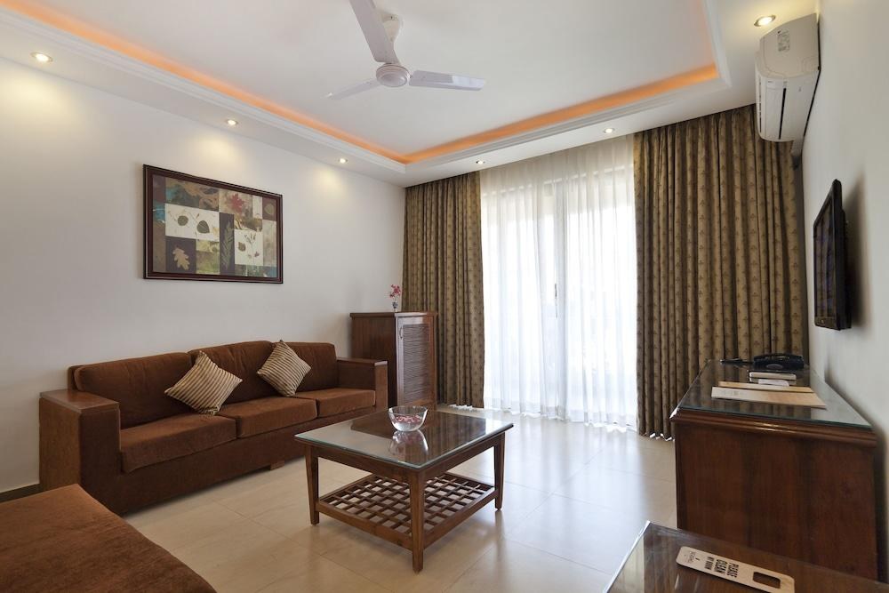 SEASHELL BEACH SUITES photo 3