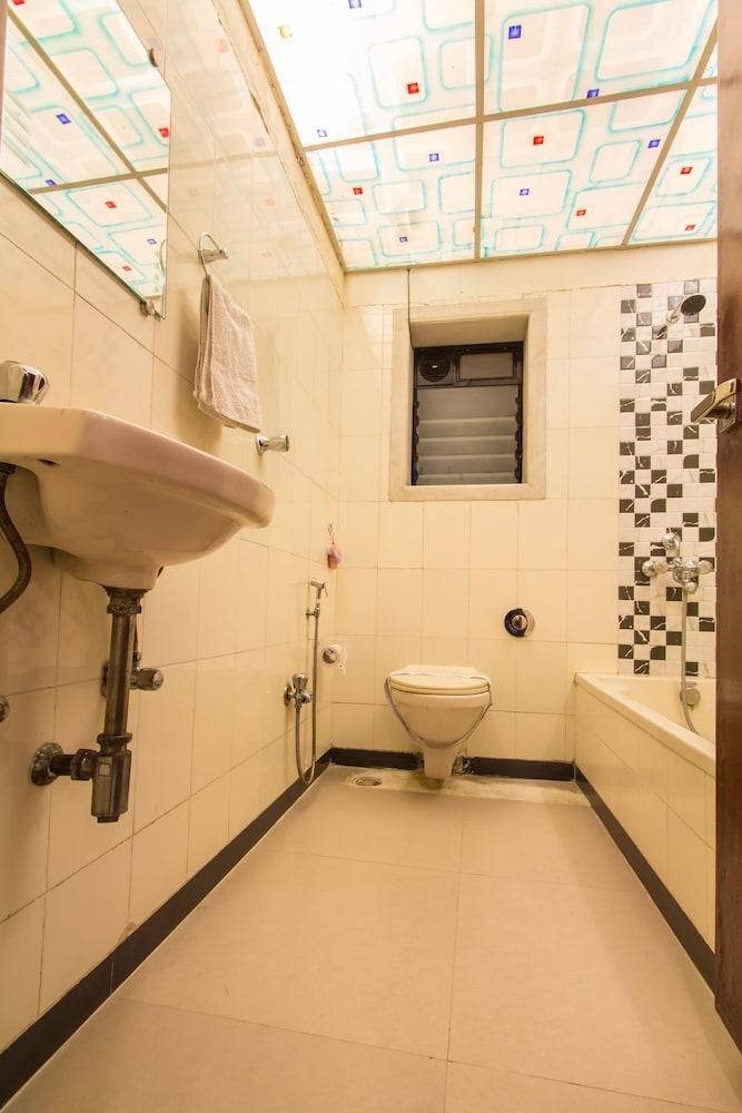 HOTEL AARYA INTERNATIONAL photo 3
