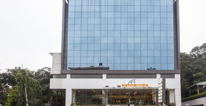 HOLIDAY VISTA photo 1