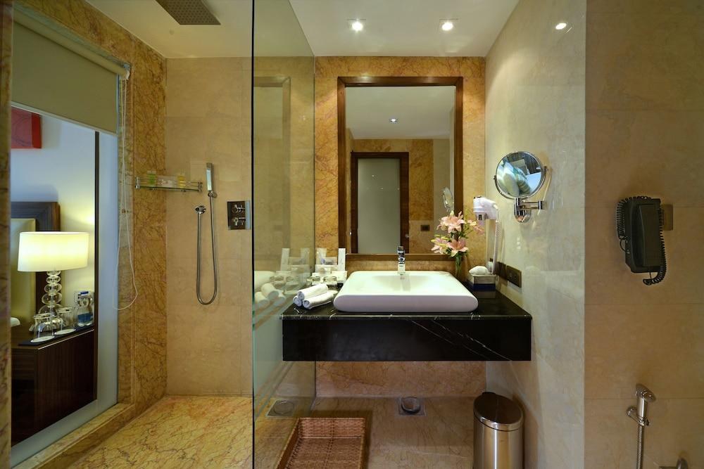 GOLDEN TULIP LUCKNOW photo 4