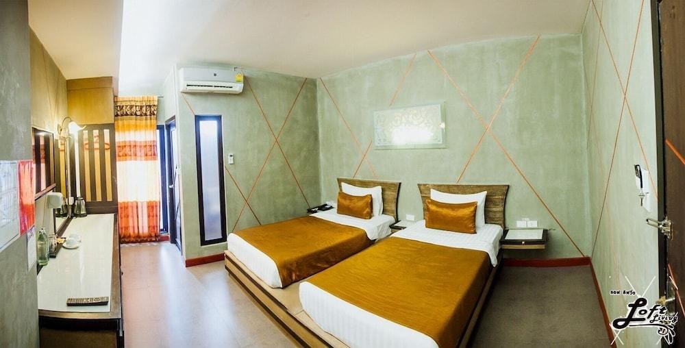 Loft Living Hotel Khonkaen photo 2