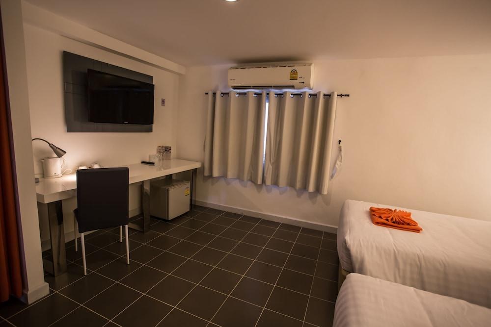 Original Orange Hotel photo 1