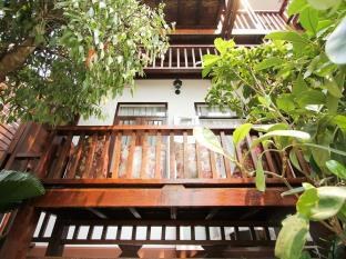 Ratchiangsaen Flora House photo 1