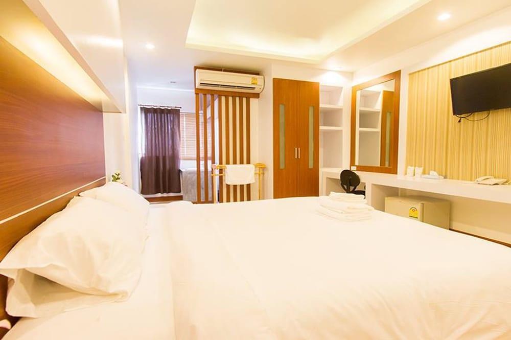 Orchid Residence photo 2