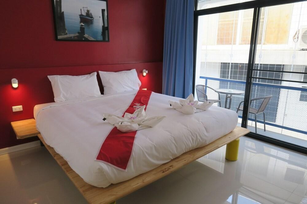 Hotel Montha photo 2