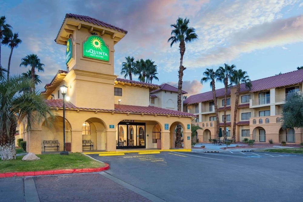 LA QUINTA INN & SUITES BY WYNDHAM LAS VEGAS AIRPORT N CONV. photo 3