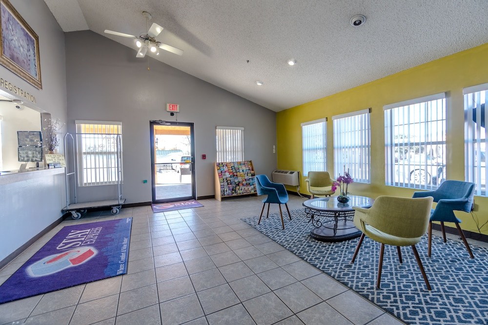 Econo Lodge San Antonio near SeaWorld - Medical Center