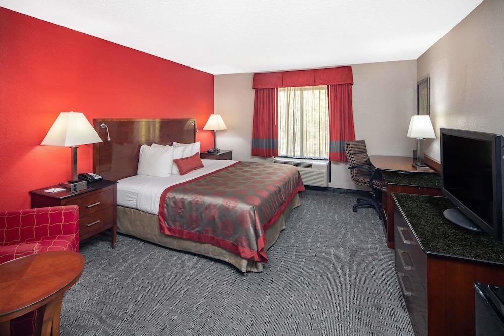 Ramada by Wyndham Alpharetta/Atlanta North photo 3