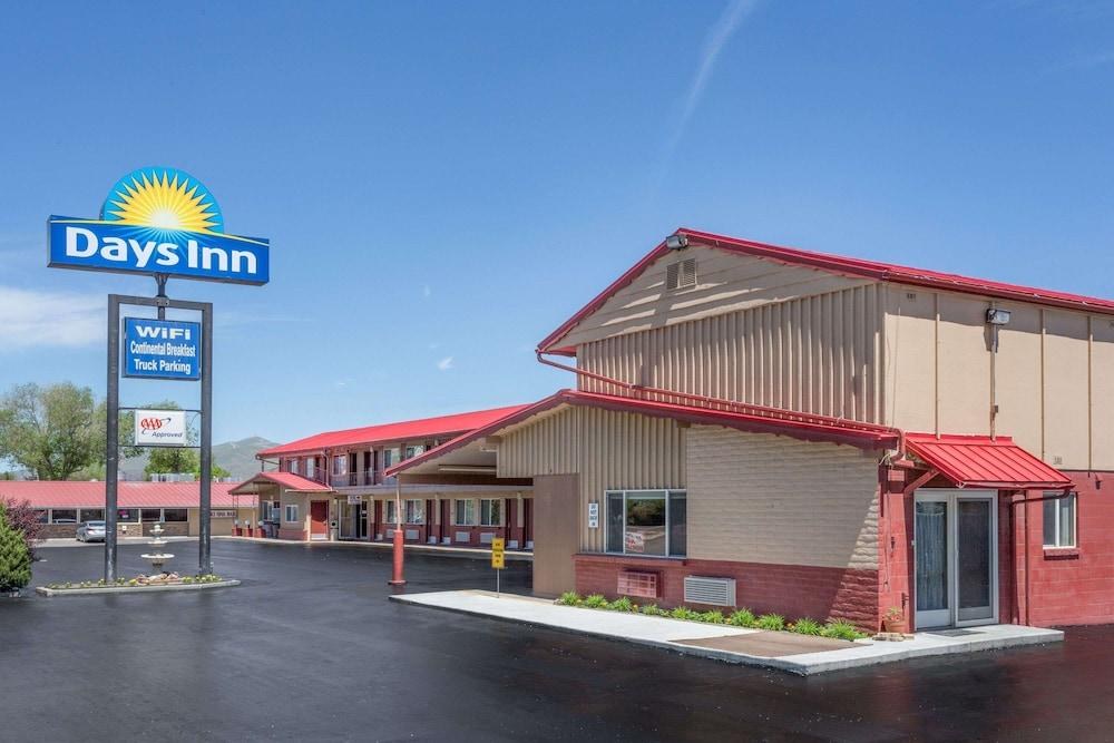 Days Inn by Wyndham Elko photo 4