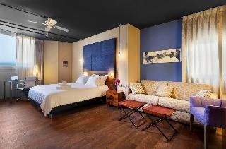 Port and Blue TLV Boutique Suites Hotel photo 1