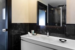Port and Blue TLV Boutique Suites Hotel photo 2