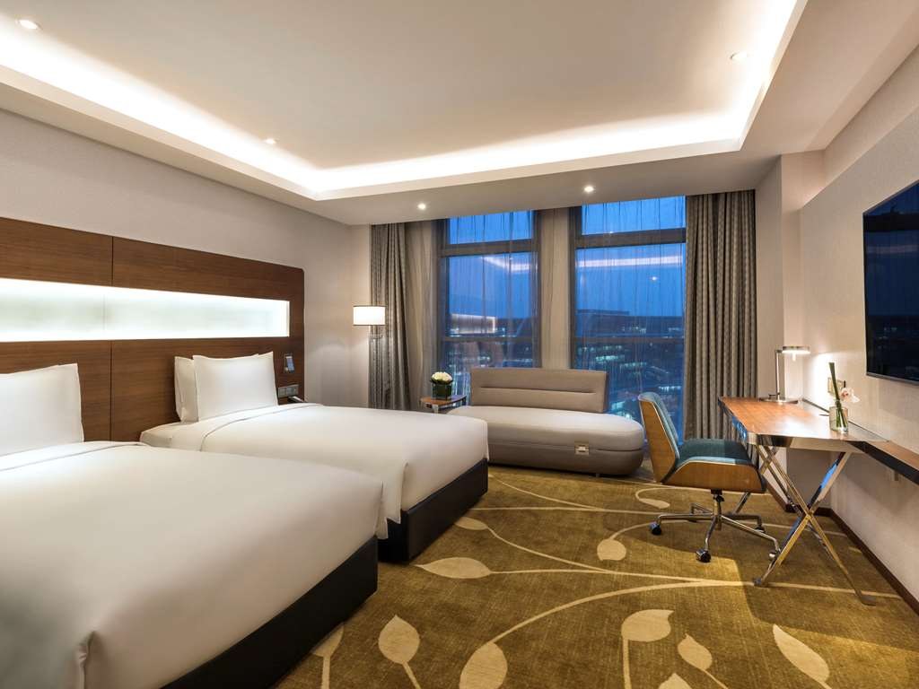 Novotel Shanghai Hongqiao Hotel photo 3
