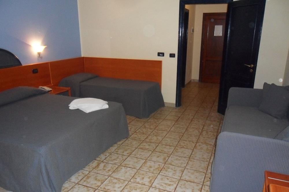 Baia D'Oro Hotel photo 1