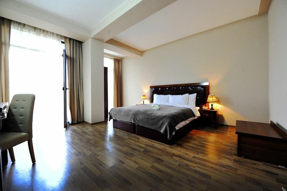 ROGALUX HOTEL photo 1