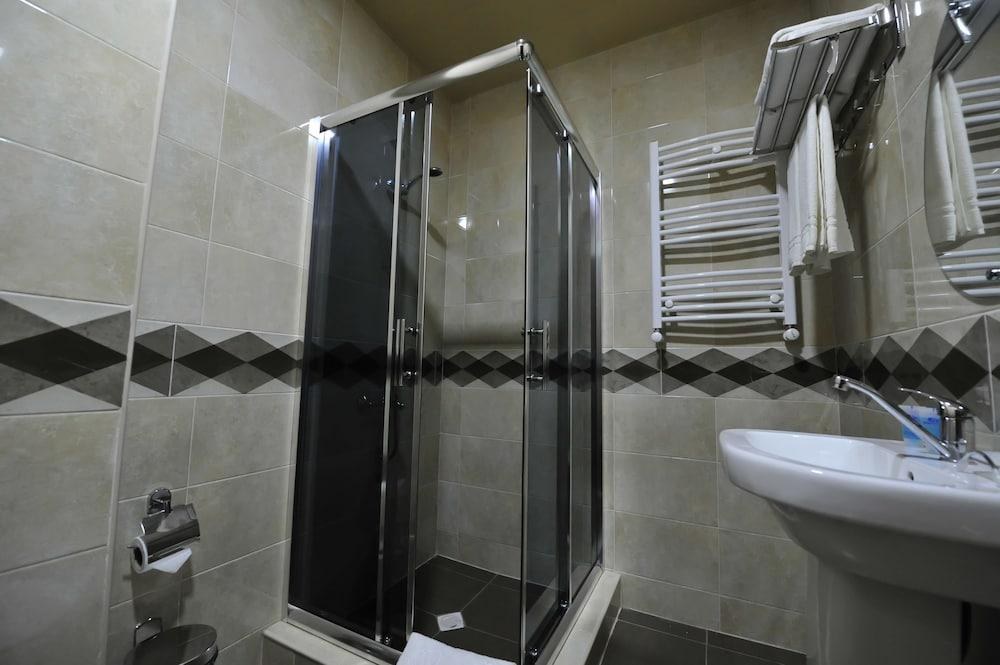 ROGALUX HOTEL photo 2