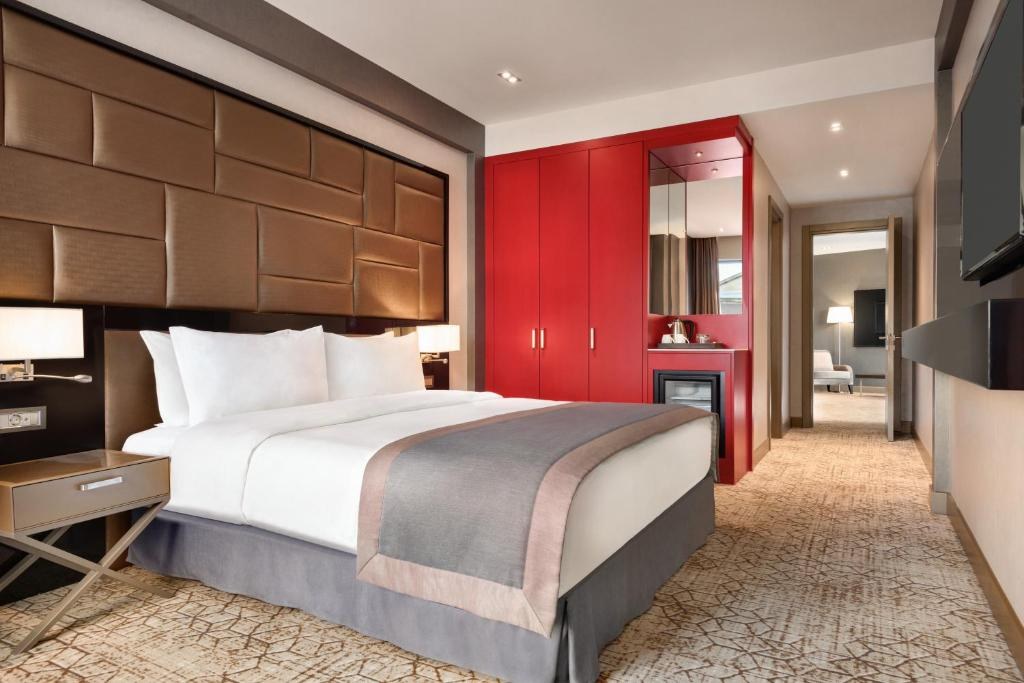 WYNDHAM GRAND TBILISI photo 3