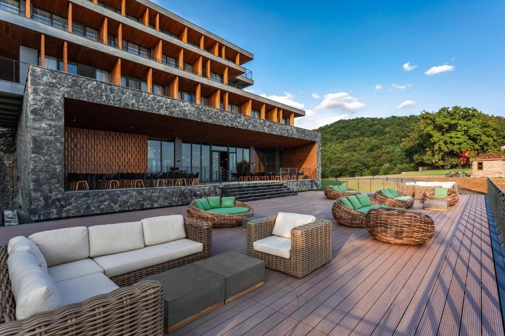 KVARELI LAKE RESORT photo 4