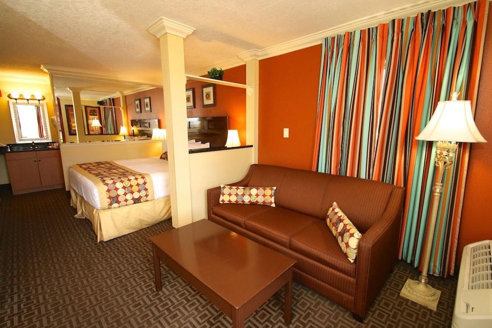 Days Inn by Wyndham Kissimmee West photo 3
