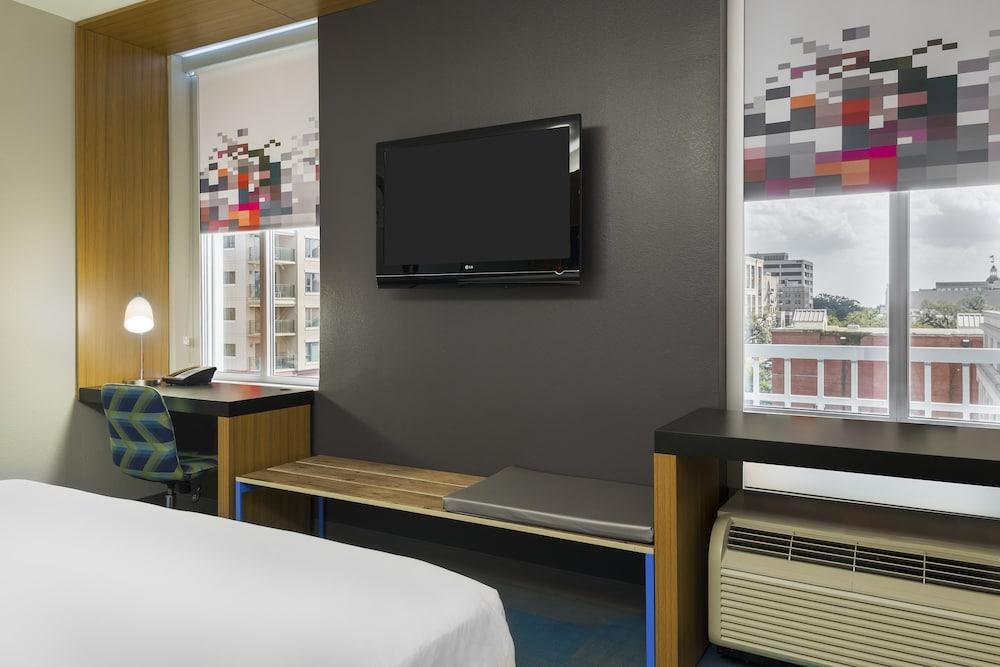 ALOFT TALLAHASSEE DOWNTOWN photo 2