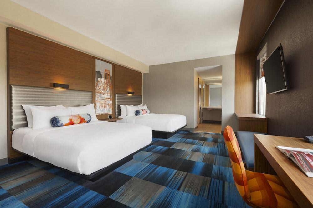 ALOFT DALLAS LOVE FIELD photo 2