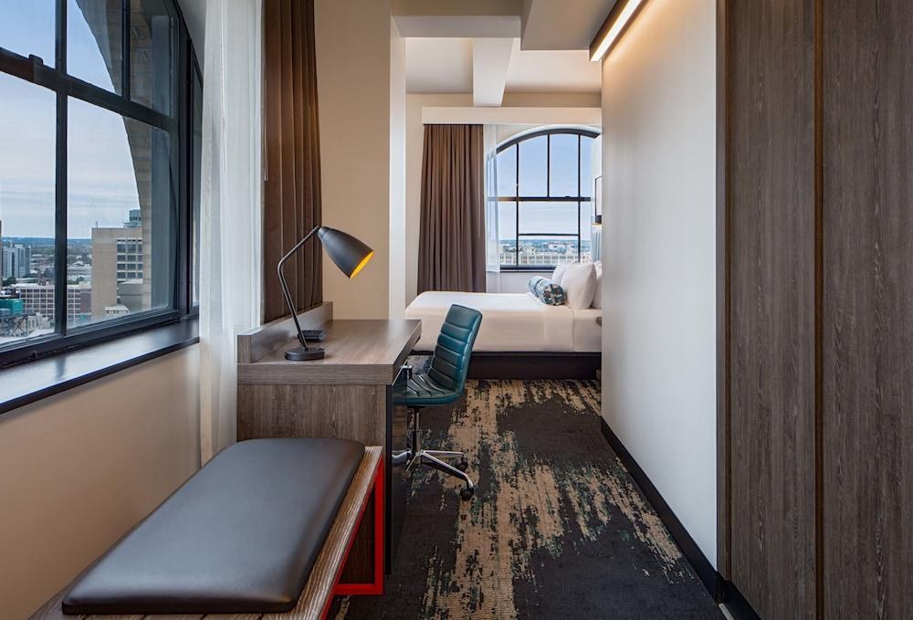 ALOFT PHILADELPHIA DOWNTOWN photo 1