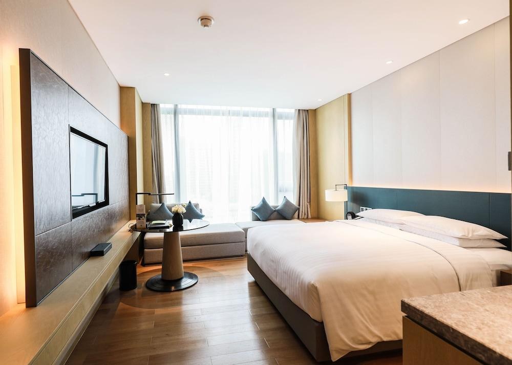 Courtyard By Marriott Shenzhen Bay photo 2
