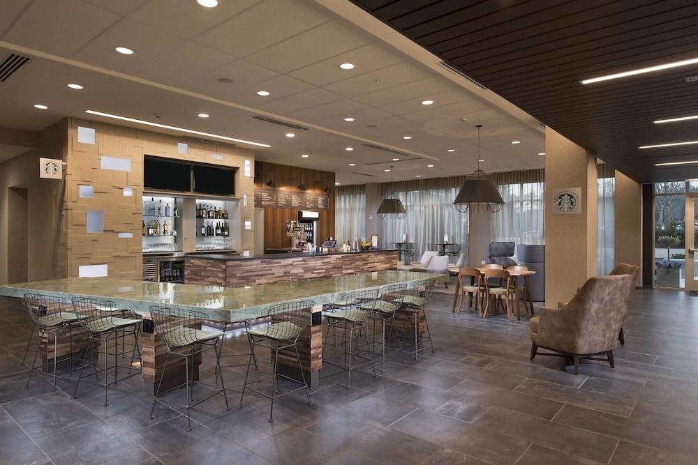 COURTYARD ATLANTA ALPHARETTA/AVALON AREA photo 4