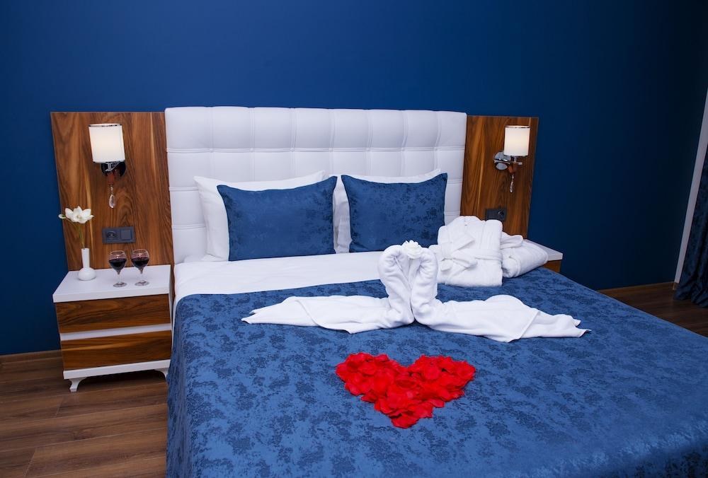 AQUA BATUMI HOTEL & APTS photo 2