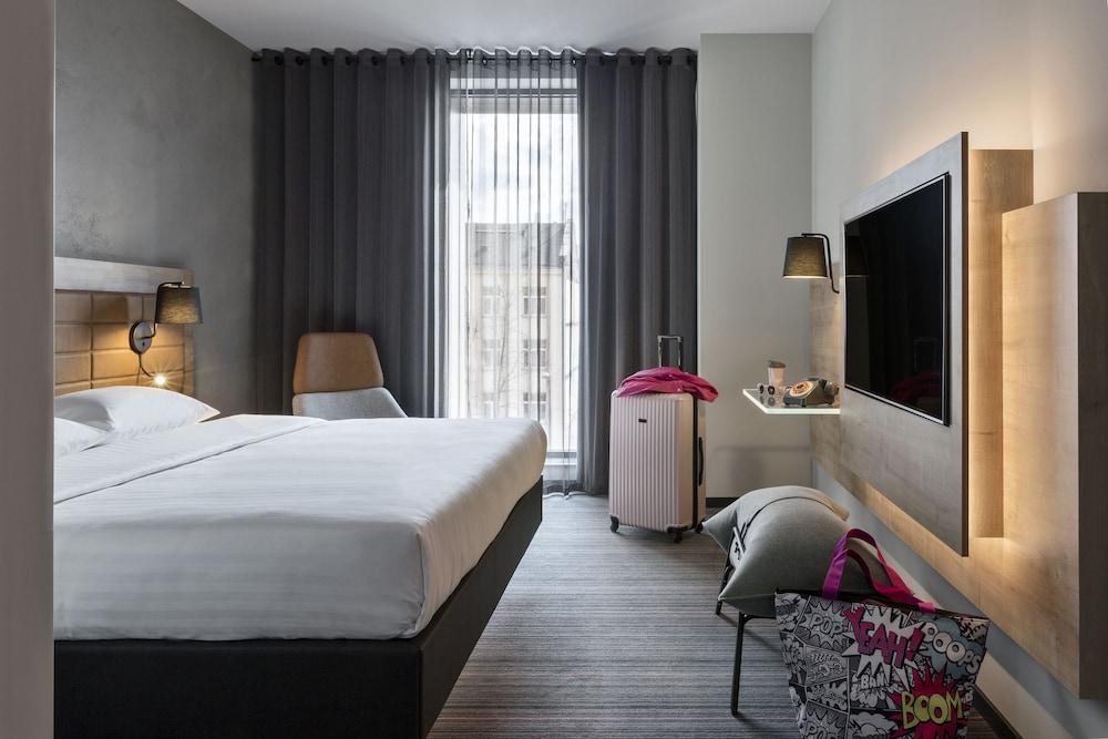 MOXY WARSAW PRAGA photo 1
