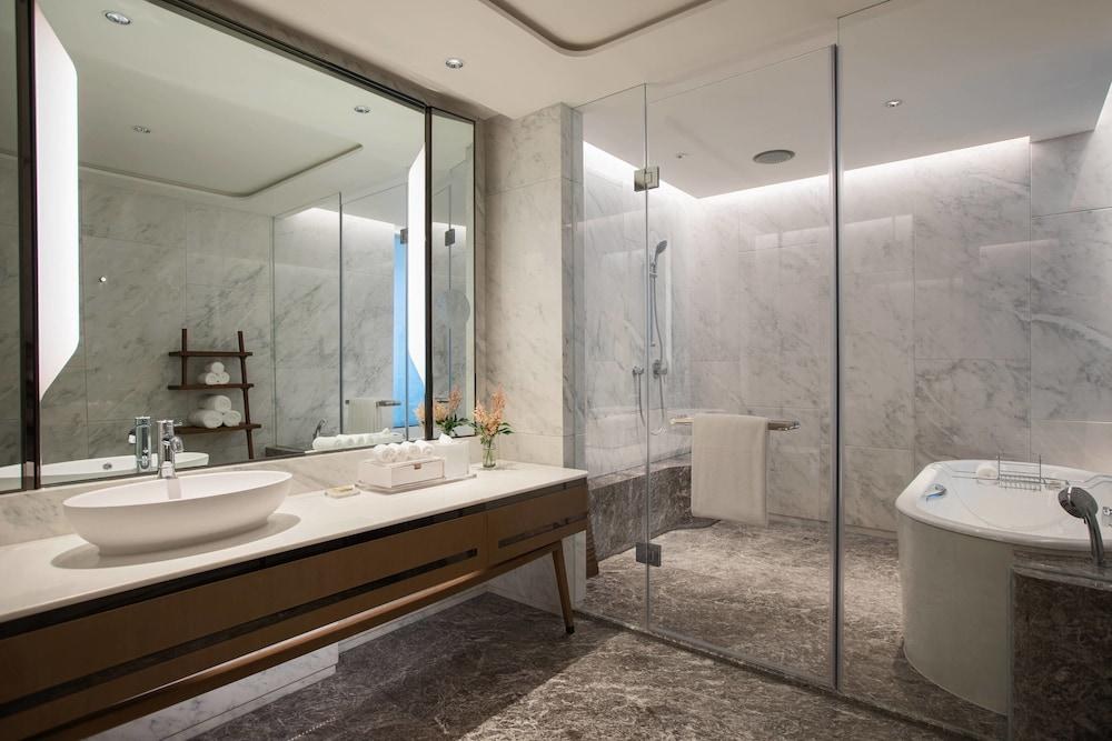 RENAISSANCE XI'AN HOTEL photo 3