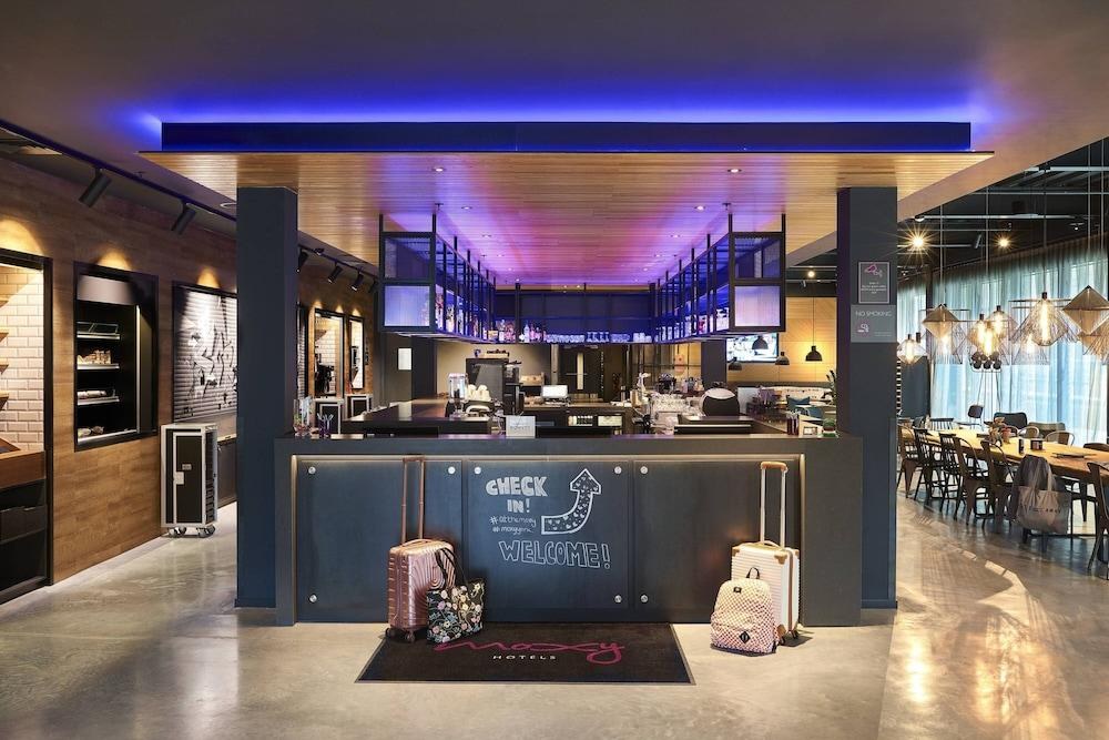 MOXY YORK