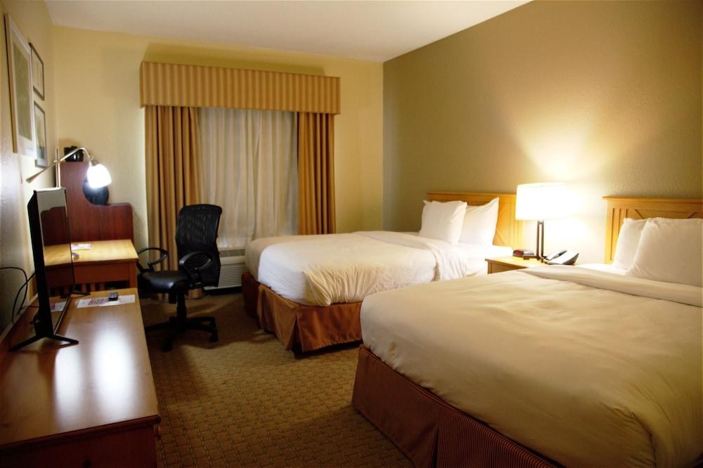Country Inn Suites Bloomington Normal photo 2