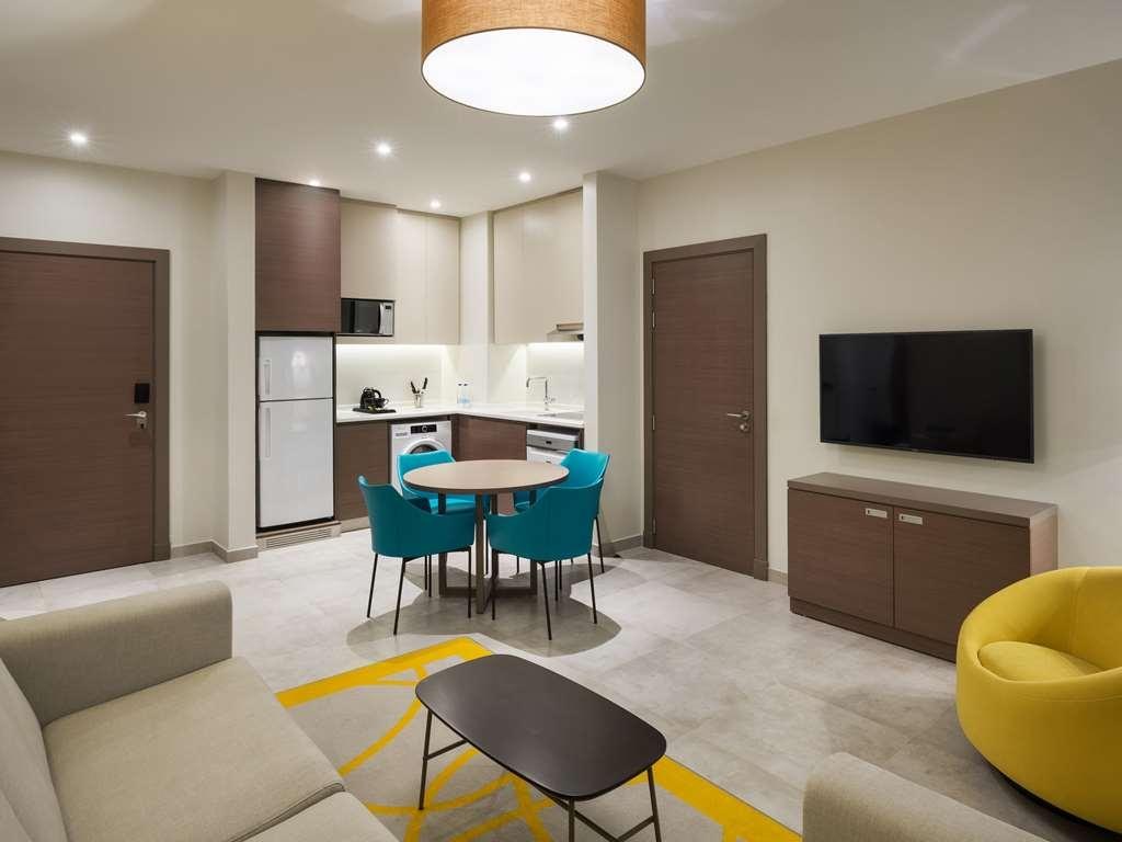 Adagio Aparthotel Jeddah Malik Road photo 2