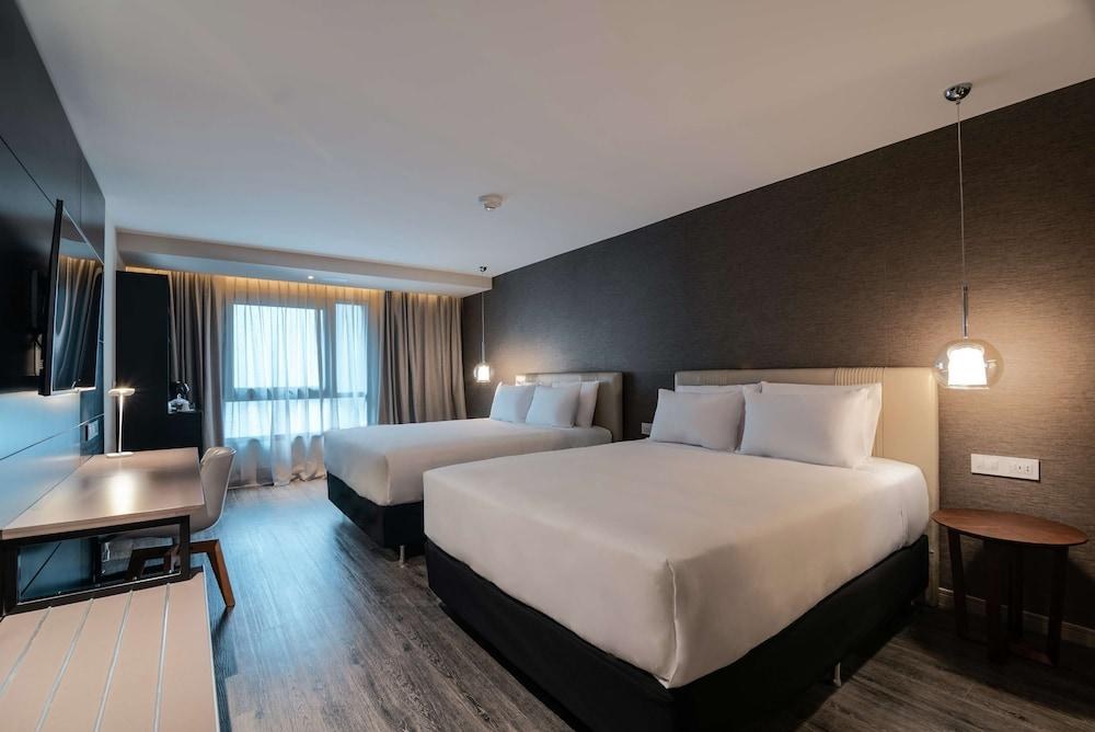 SORO Montevideo, Curio Collection by Hilton photo 2