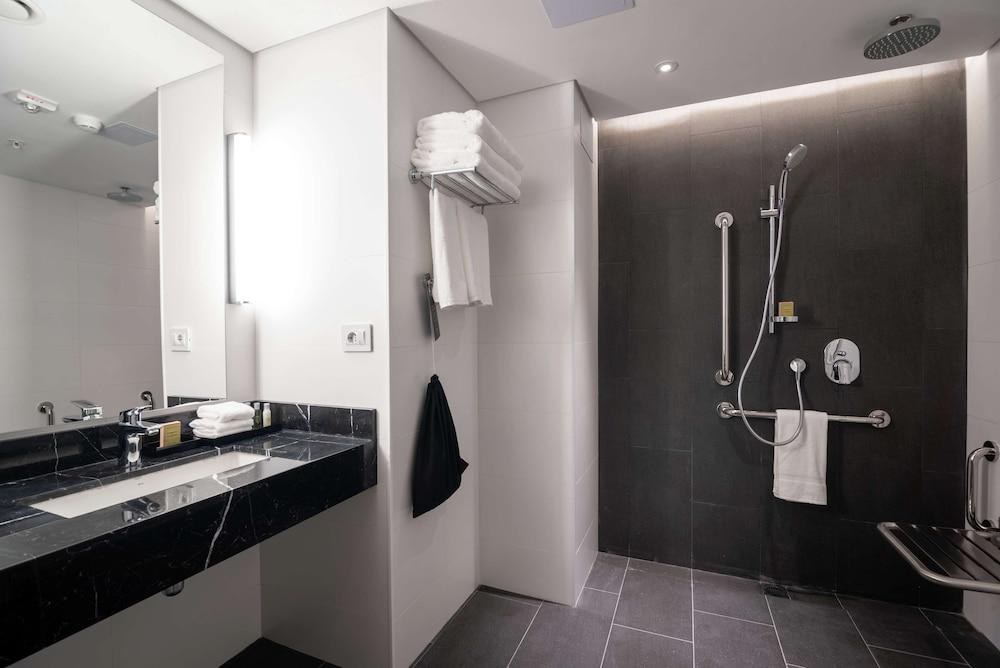 SORO Montevideo, Curio Collection by Hilton photo 3