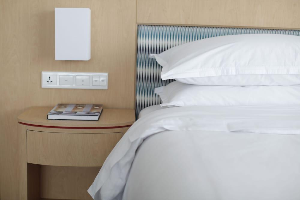 FOUR POINTS BY SHERATON SURABAYA photo 1