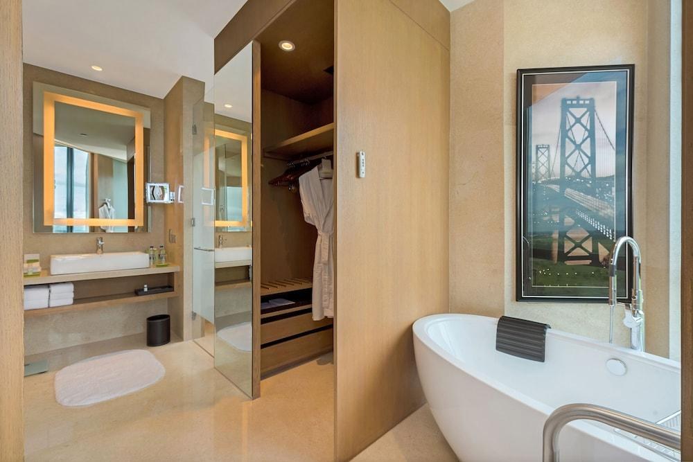 THE WESTIN KOLKATA RAJARHAT photo 3