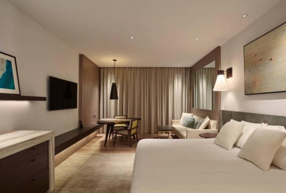 THE WESTIN PERTH photo 1